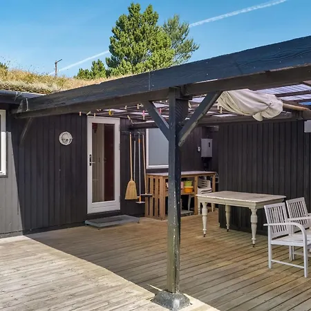 Holiday home Elin - 3km From The Sea In Western Jutland By Interhome